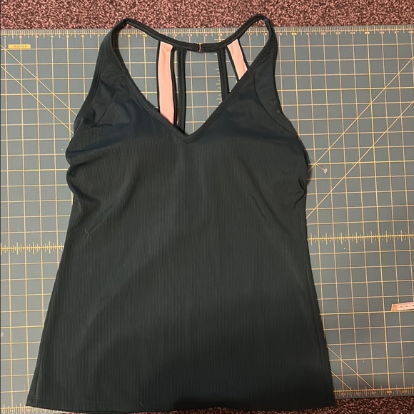 NWOT outlet Kona Sol Women's Ribbed Dark Green Swim Top - Picture 1 of 3